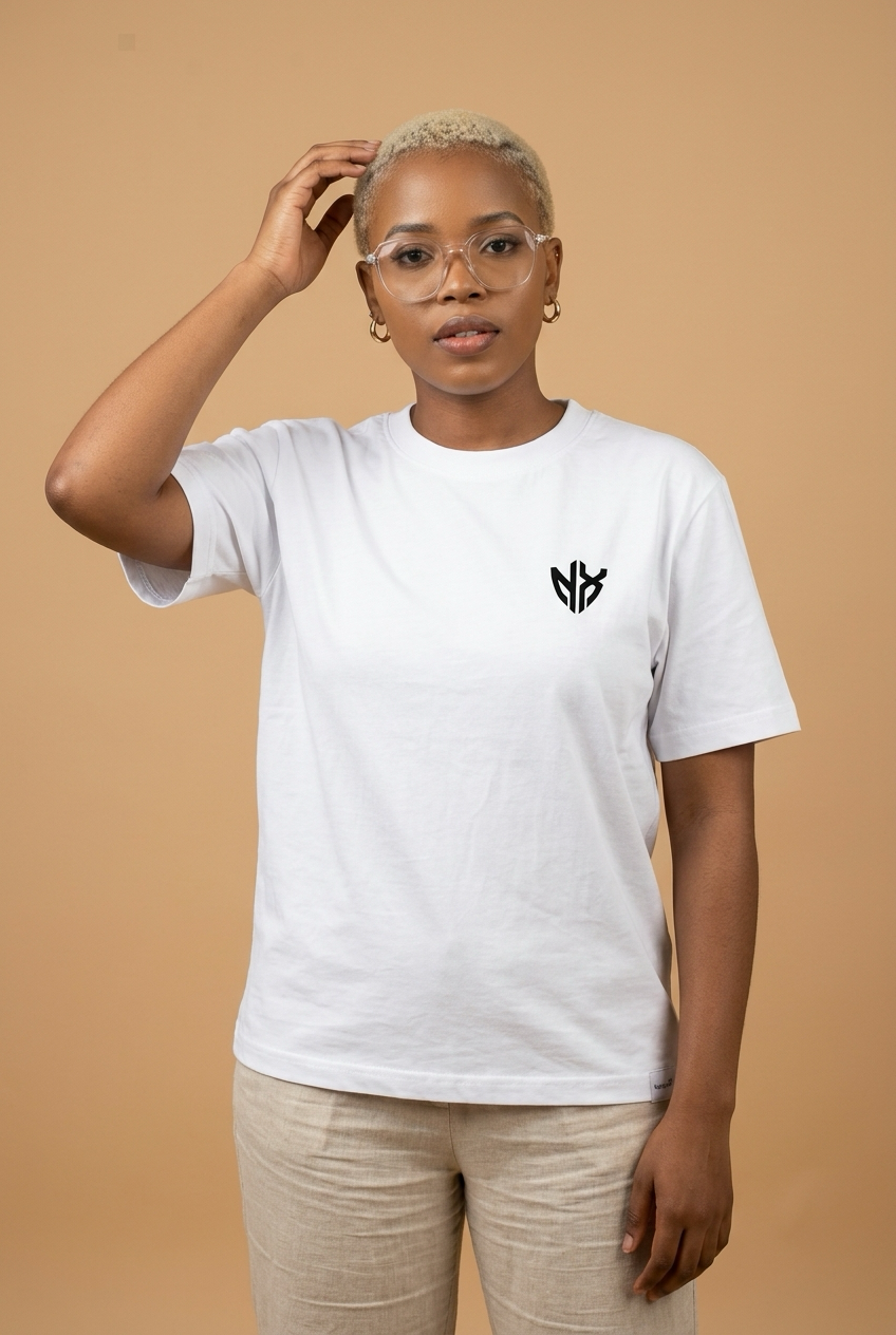 Minimal signature Tee